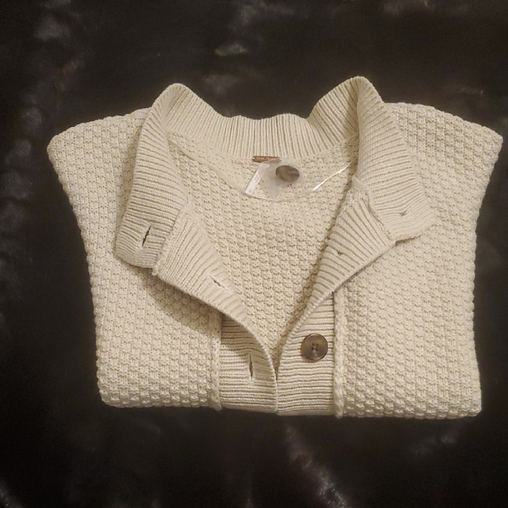 Free People Cropped Chunky Button Cardigan in Beige - Picture 9 of 11